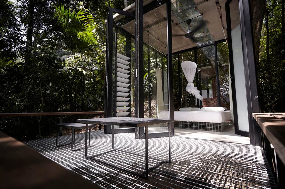 glass box 1 at sekeping serendah