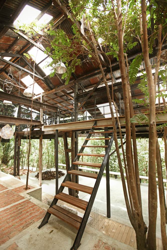 Warehouse 2 at sekeping serendah